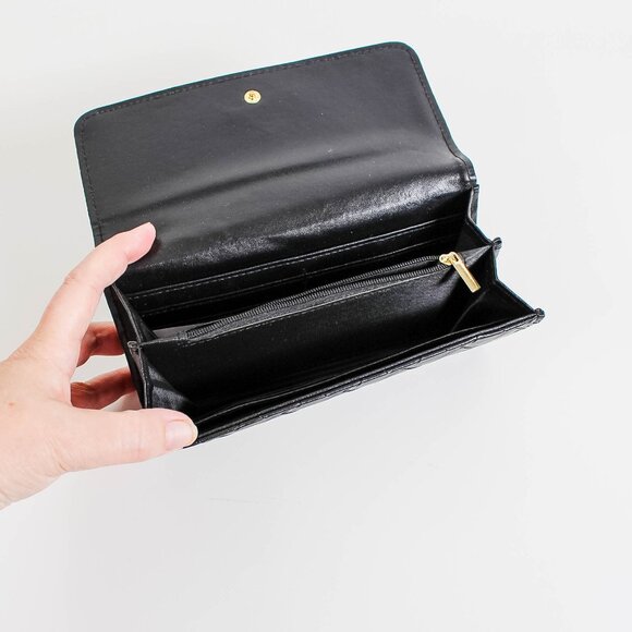 London Fog Black Woven Flap Wallet Organizer - Picture 5 of 7